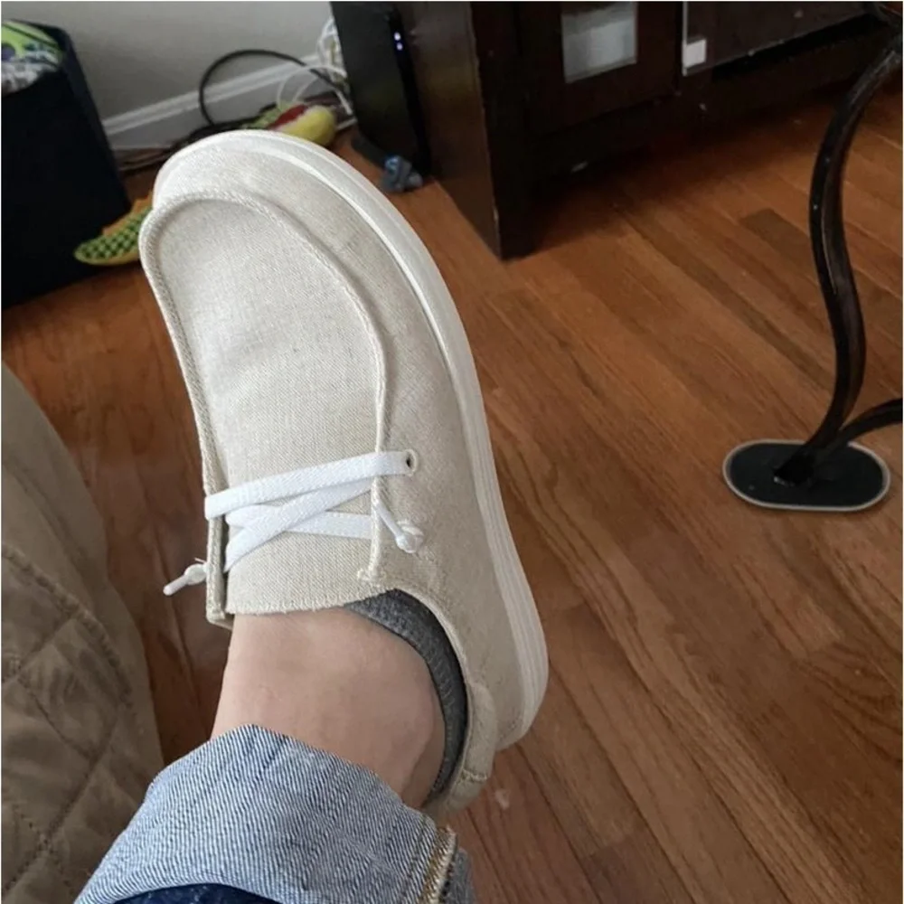 Mad Love Women's Lizzy Sneakers - Tan